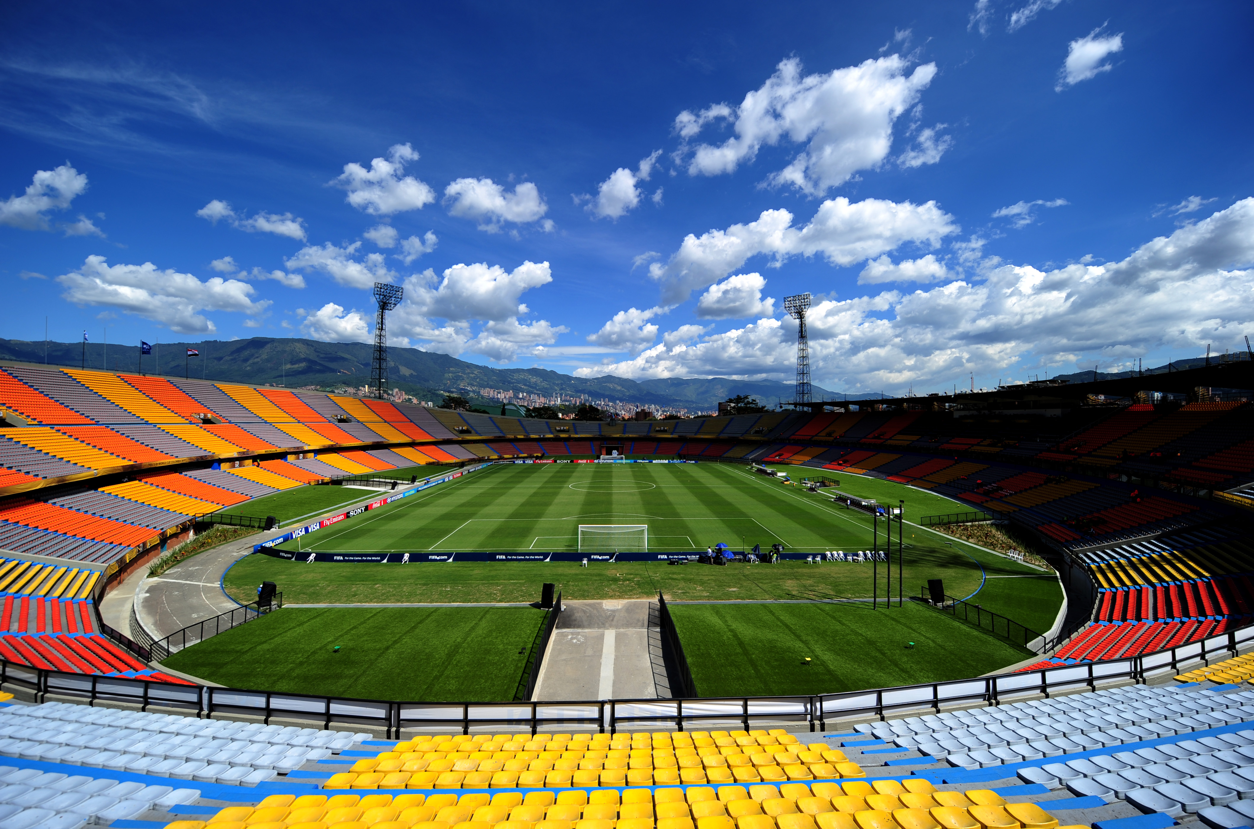Estadio Atanasio Girardot Medellín venue for concerts and massive events