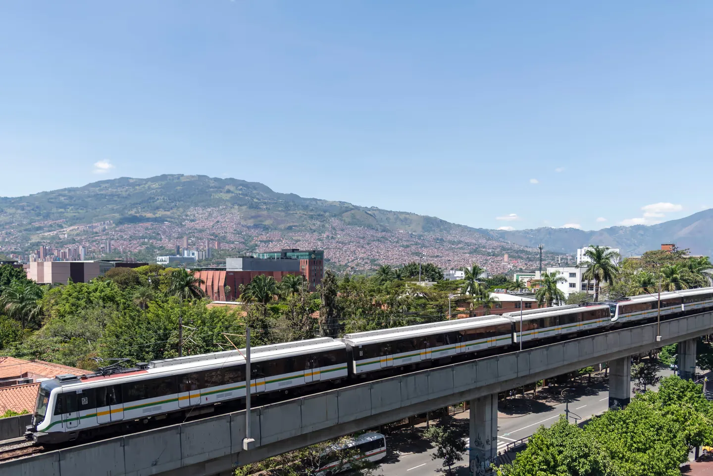 Rooftop con vista panorámica a Medellín - apartamento amoblado Nook Cool Living Prado Centro